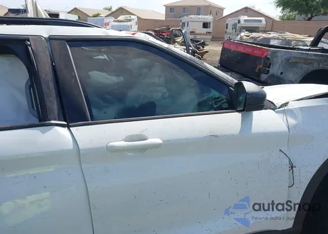 2022 Ford Explorer Xlt z USA, uszkodzony, nr VIN 1FMSK7DH9NGB26153